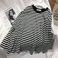 Load image into Gallery viewer, Neploe Stripe T Shirts Women Medium-long Causal TShirt Thin O-neck Top Korean Streetwear Plus Size Women Clothes 2020 Clothes
